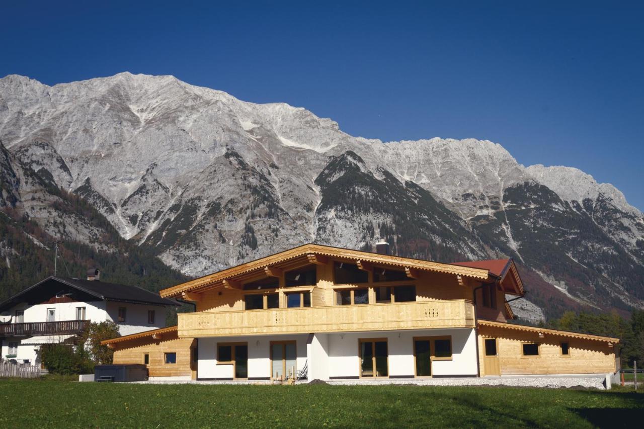 Alpenchalet Im Leutaschtal المظهر الخارجي الصورة