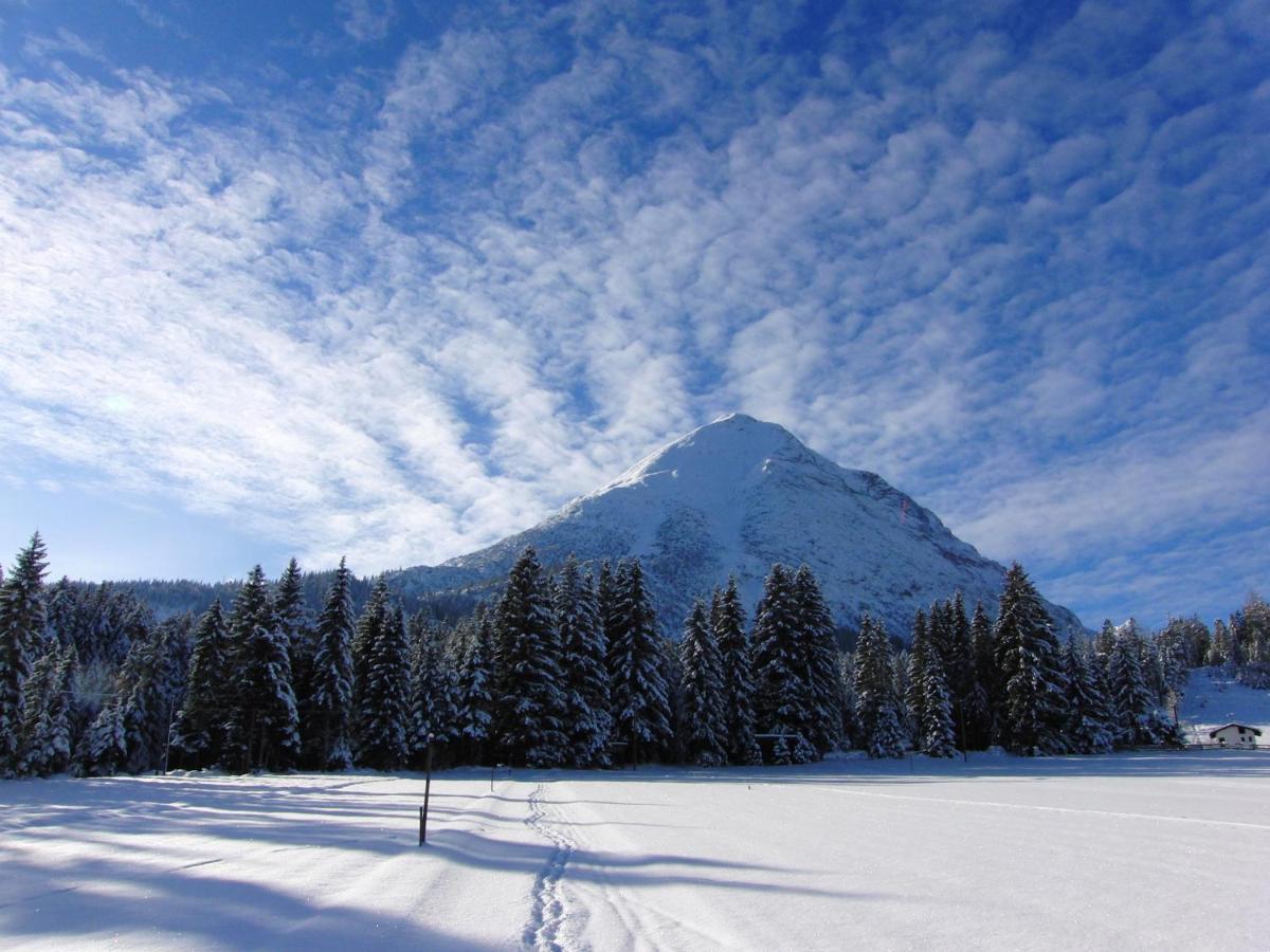 Alpenchalet Im Leutaschtal المظهر الخارجي الصورة