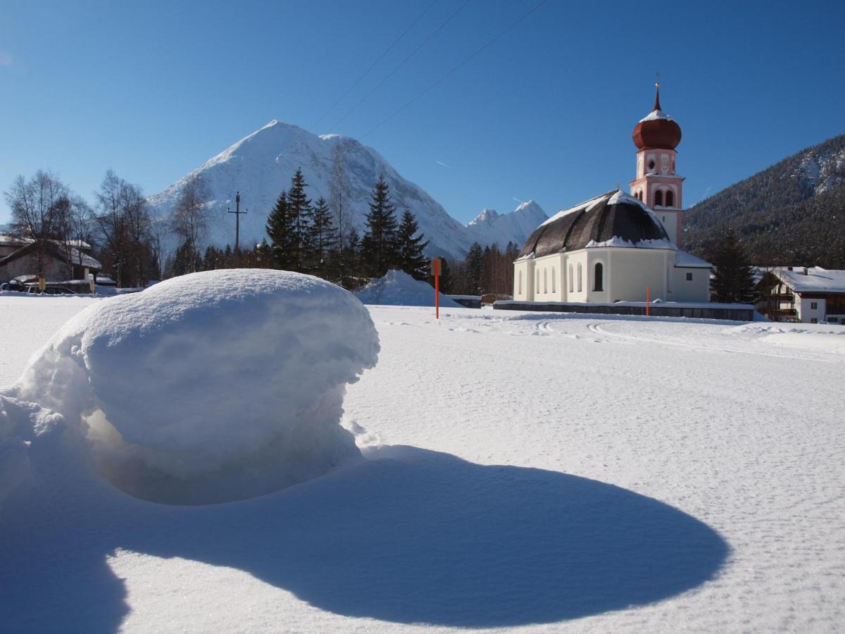 Alpenchalet Im Leutaschtal المظهر الخارجي الصورة